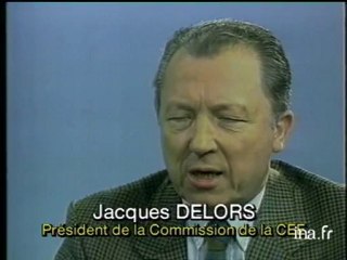 Fin de mur Berlin : Jacques Delors à "7 sur 7"
