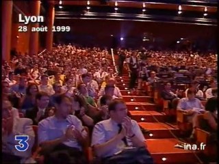 Polémique à droite autour du PACS - Archive vidéo INA