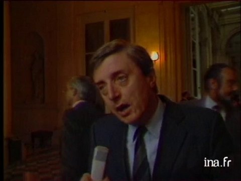 Paris : interview de Maurice Dousset président conseil régional - président de l'UDF, polémique