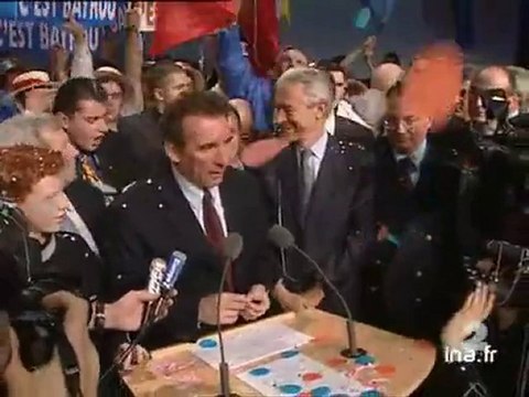 [Plateau brève : Candidature de François BAYROU à l' élection présidentielle]