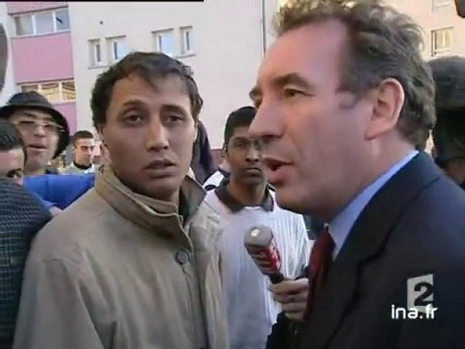 [François Bayrou à Strasbourg, la gifle]