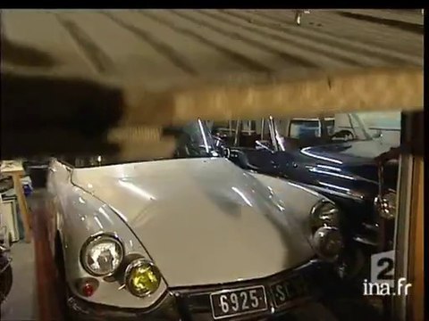 1600 DS Citroën réunies à Paris - Archive INA