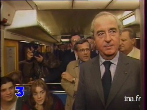 Edouard Balladur il fait chaud dans le métro, mais ça sera climatisé en l'an 2000 - Archive INA