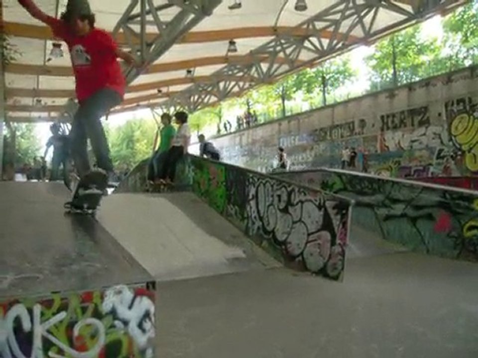 skate part team fire weels intro