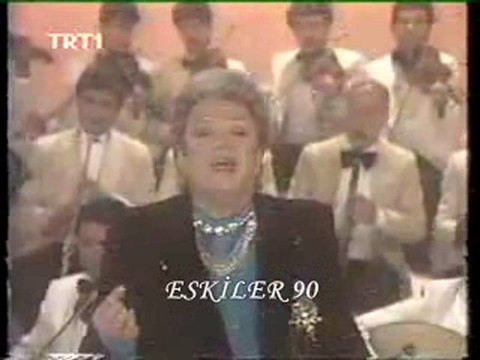 zeki müren -gözlerin doğuyor gecelerime-(ş.y)