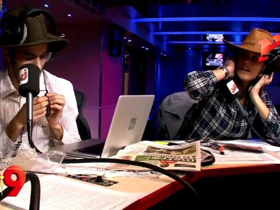 Karine Ferri - Saloon Le 6/9 sur NRJ - 26 octobre 2010