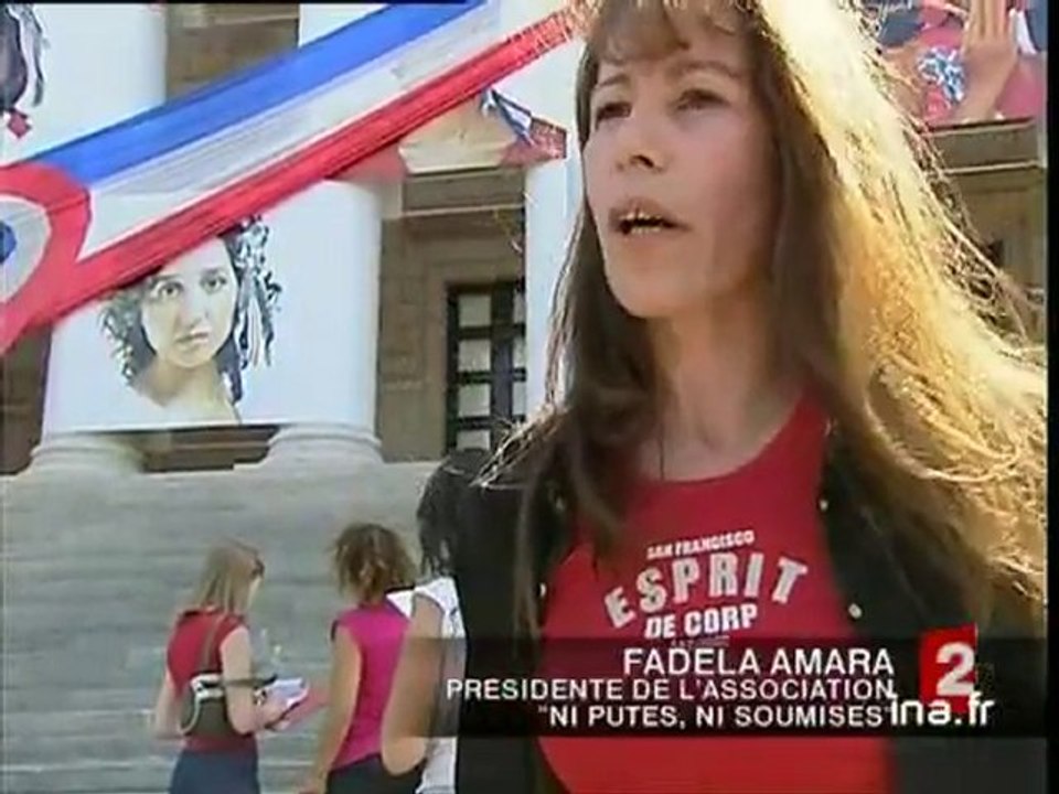 [Fin de la marche des femmes "Ni putes, ni soumises" : exposition "Mariannes"]