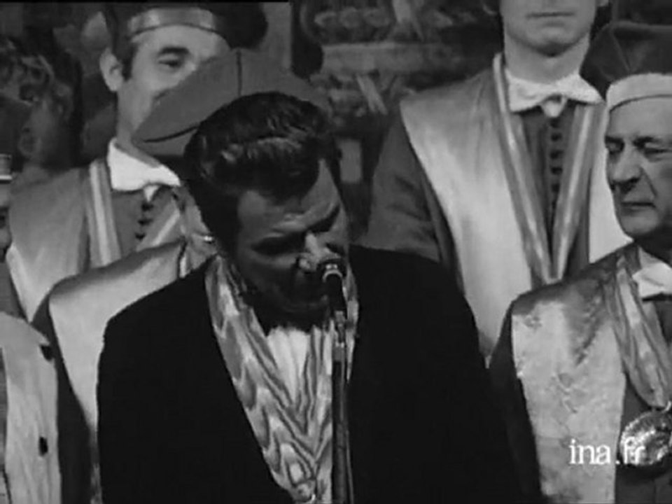 Intronisation de Jacques DUHAMEL dans la confrérie des Chevaliers du Tastevin