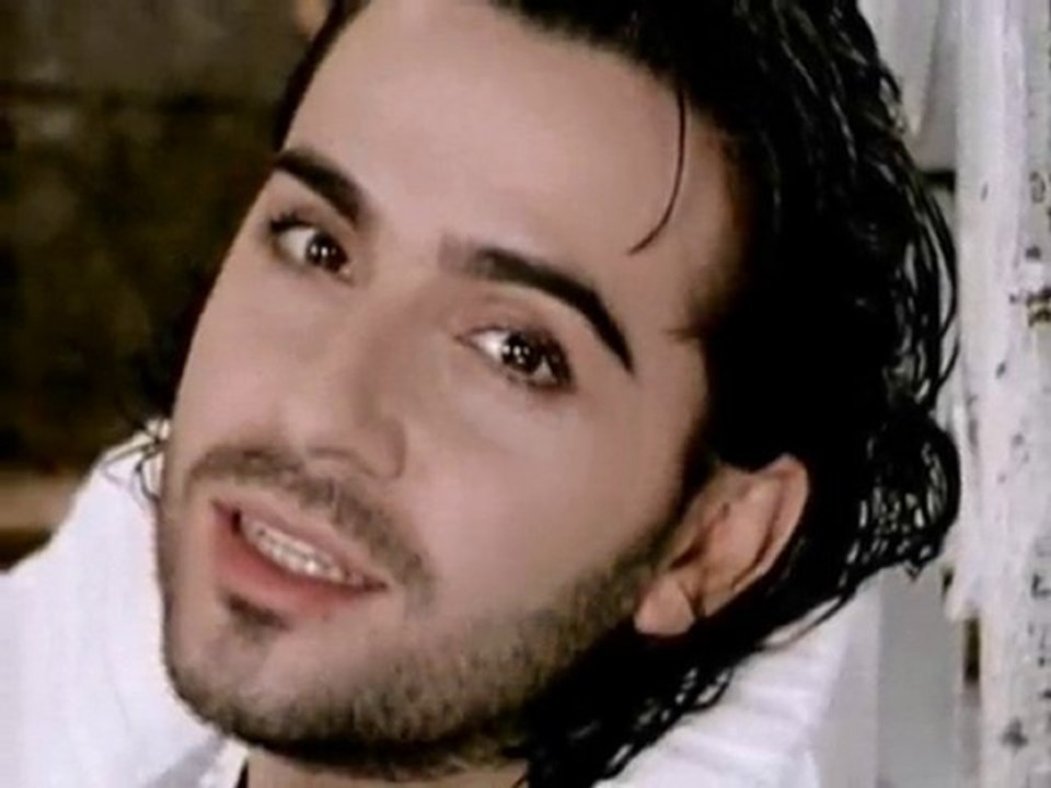 Mc Mahmut ft. Ismail YK - Ayrilmam (2010)