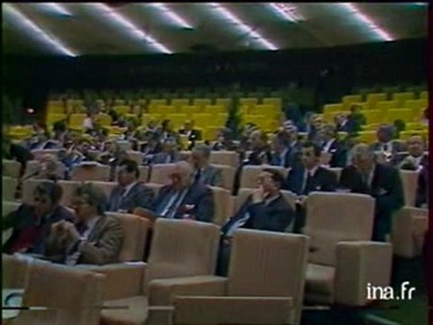 Ré-élection d'Olivier GUICHARD à la présidence du Conseil Régional