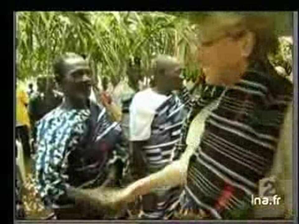 [Michèle Alliot Marie en Côte d'Ivoire]