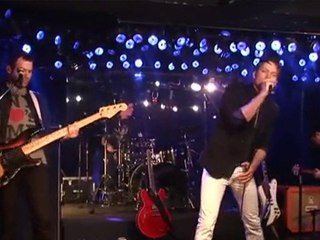 Atomic Tom - Take Me Out ( Live )