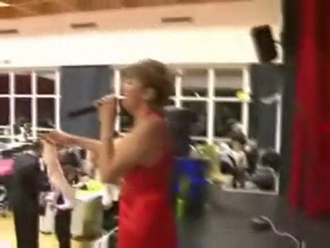 GRUP GUZELLER-ELELE TUTUSUP GEZDIGIM ANI UNUTURSUN DIYE 2010