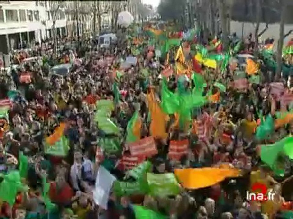 MANIF ANTI PACS / ASPECT FAMILLES - Archive vidéo INA