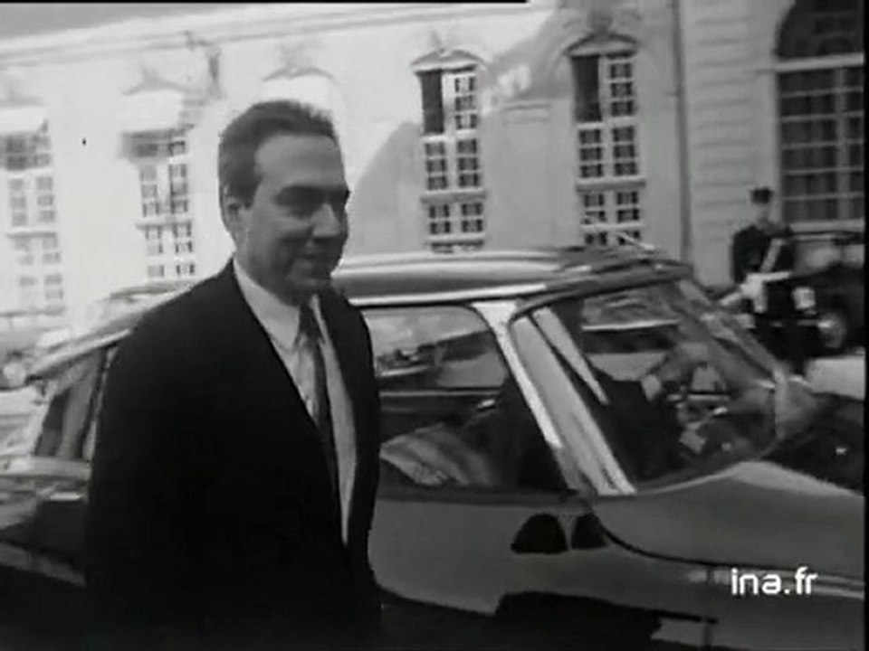 M. ORTOLI CHEZ M. POMPIDOU