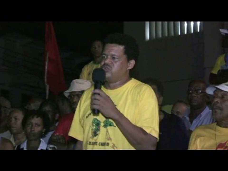 Elie Domota Meeting LKP 25.10.10 Pointe à Pitre