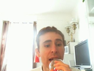 Wiwi égratigne "nobody knows"