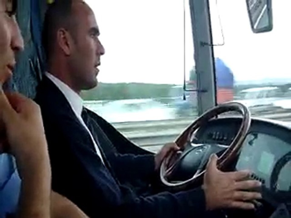 21 FV 111 Öz Diyarbakır Seyahat Halis kaptan