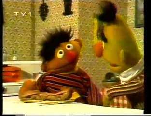 Edi & Büdü - Elmalı Pasta Meselesi (TRT Versiyonu)