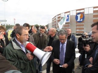 FDSEA et JA de la SARTHE s'invitent au LECLERC de la FERTÉ