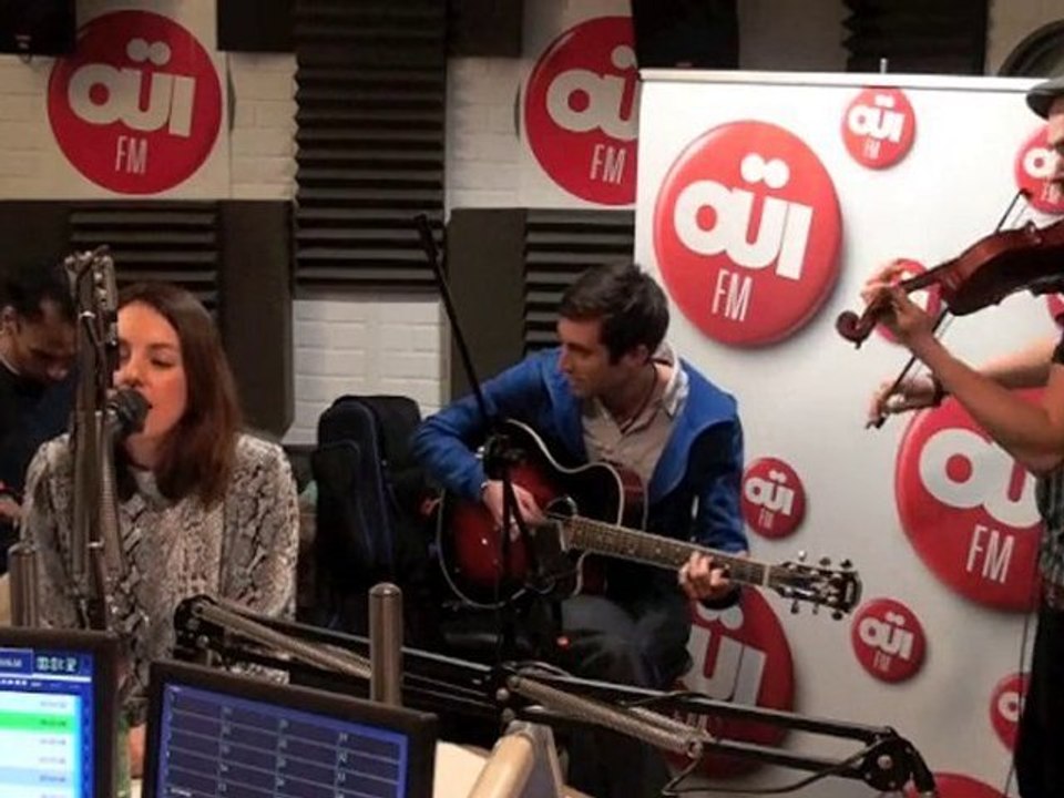 Sara Schiralli - The White Stripes Cover - Session Acoustique OÜI FM