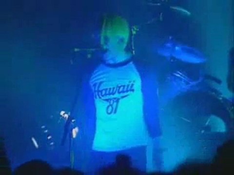 Radiohead - Vegetable [Live at The Astoria]