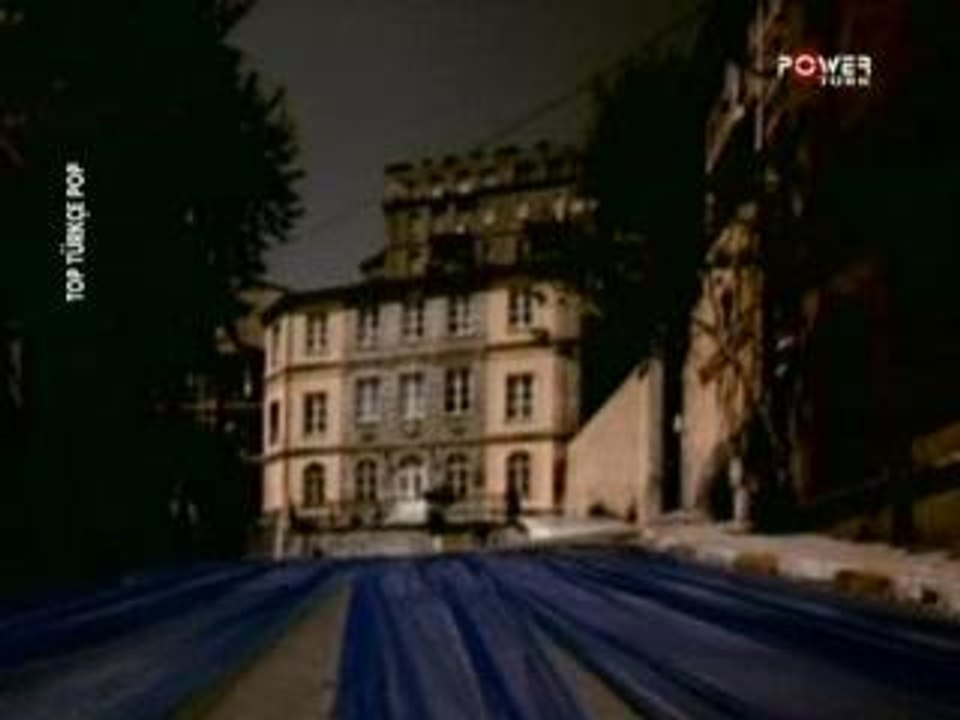 51- Klip Nilufer - Cok Uzaklarda