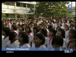 A Phuket, en Thaïlande , les enfants retournent à l'école