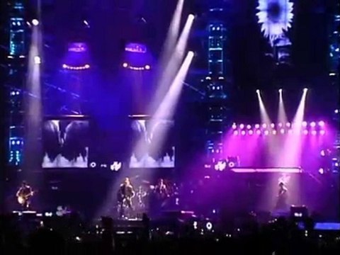 U2 - One (Zooropa Tour from Sydney 1993)