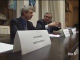 Paris - signature protocole d'accord Etat/Région
