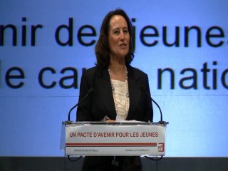 S. Royal propose un Pacte d'Avenir pour les Jeunes