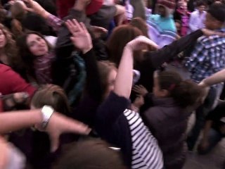 FLASHMOB LA MUTUELLE GÉNÉRAL BY MIA FRYE & DJ MAZE