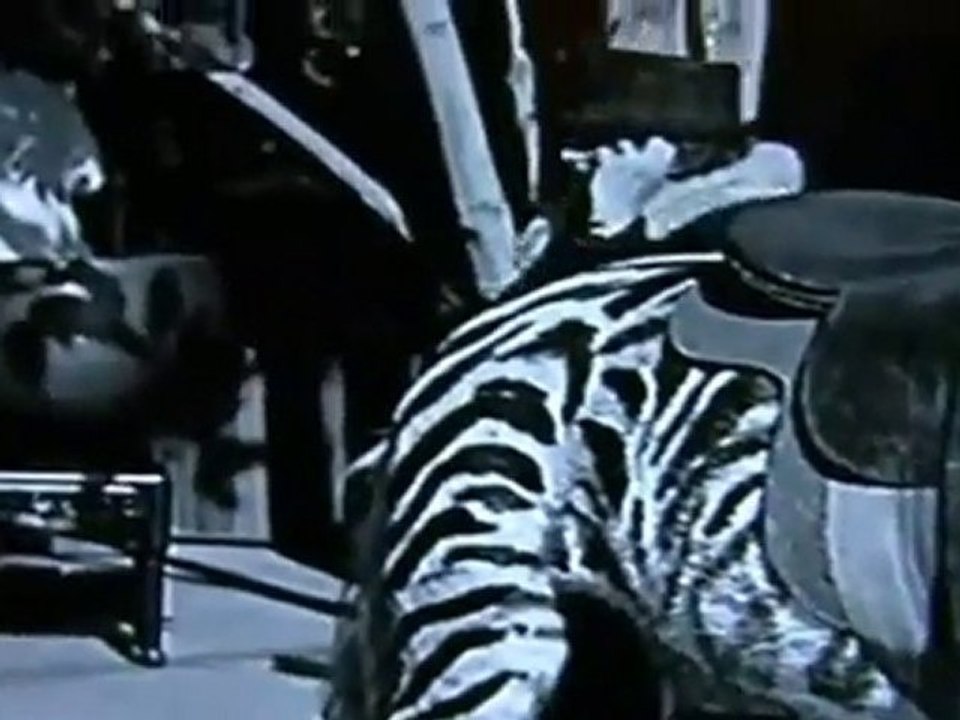 Tél Portable dans un film de Charlie Chaplin (1928)