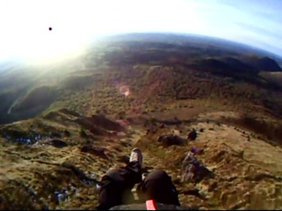 Vol en parapente depuis le Puy-de-Dôme (27/10/10)