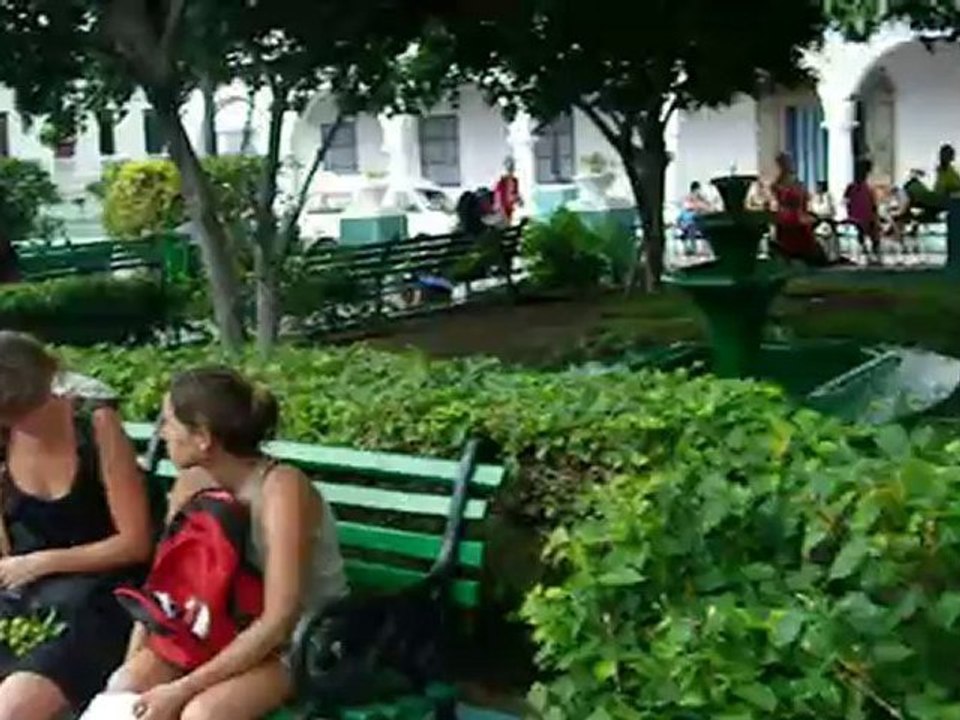 SALSA  A CUBA .DEFILE DU FESTIVAL DEL CARIBE .WWW.DANSACUBA.COM.STAGE  SALSA  A  SANTIAGO CUBA