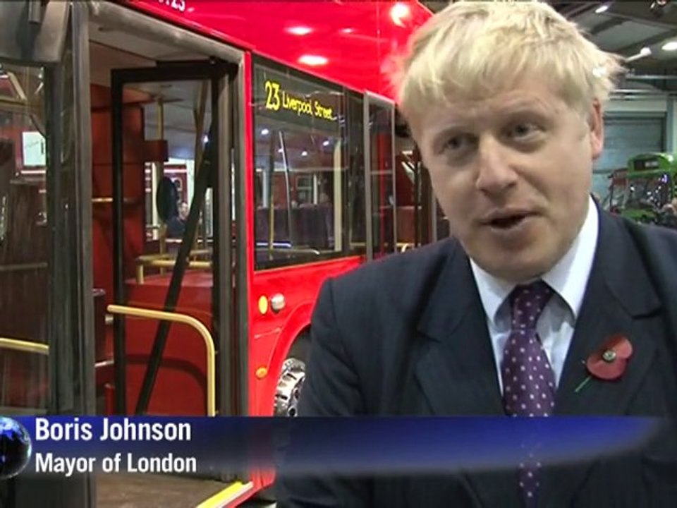 British lawmakers condemn rioting students