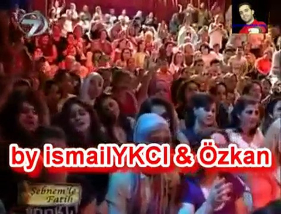 İsmail YK-Keman Canın Çıksın [Hem Çalıp Hemde Söylüyo]