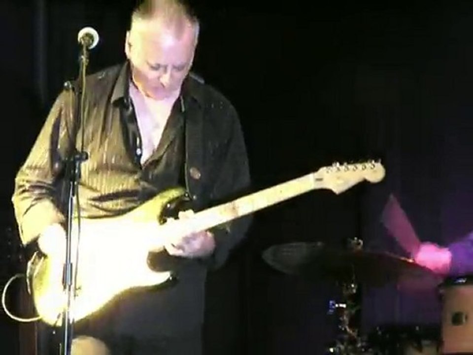 Voodoo Child par Mauro Serri Trio