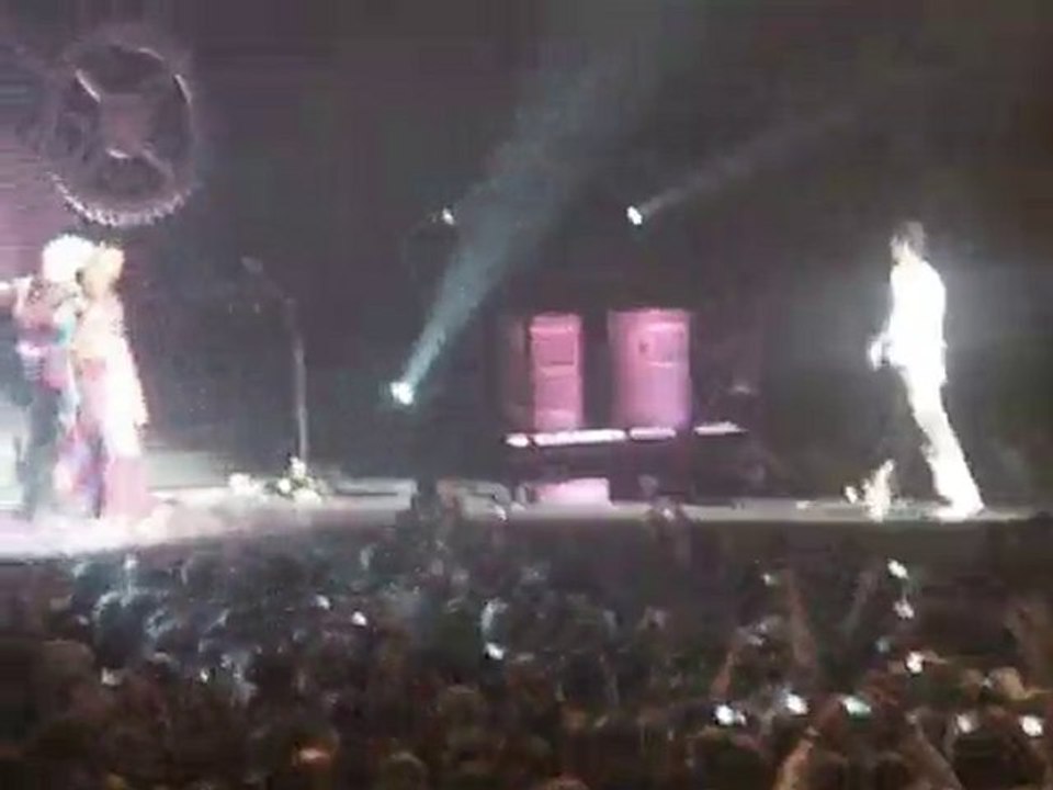 christophe maé le 29 octobre 2010 aux arènes de Metz 2