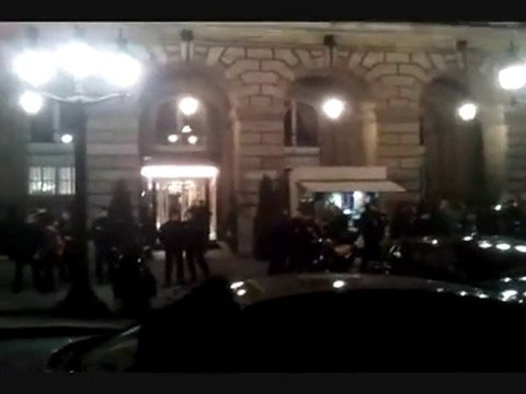 Pierre Carles et les coprod au diner du Siècle