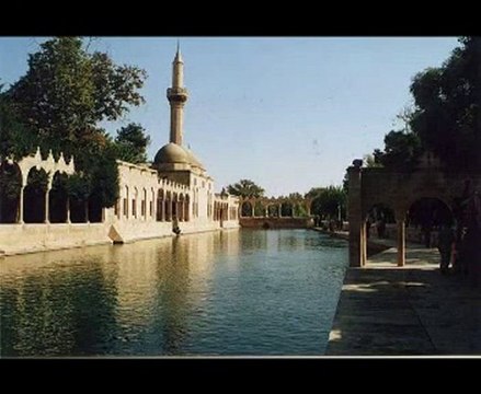 Urfanın Etrafı Dumanlı Dağlar Fon Müzik