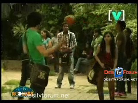 [V] Roomies - 30th October 2010 Part2