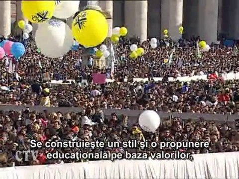 Papa către tineri:Iubiţi-l pe Isus deschideţi-vă către alţii