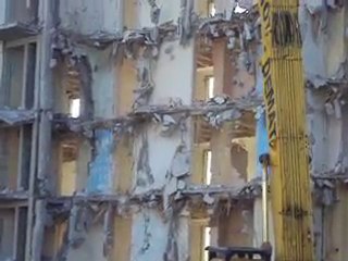 Démoliton HLM bourg, Ain  2ème partie