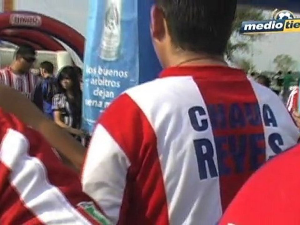 Medio Tiempo.com - Color Chivas vs. Inter Porto Alegre, 11 Agosto 2010