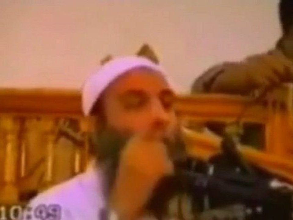 من تعزى بعزاء الجاهلية فأعضوه بهن أبيه ولا تكنور