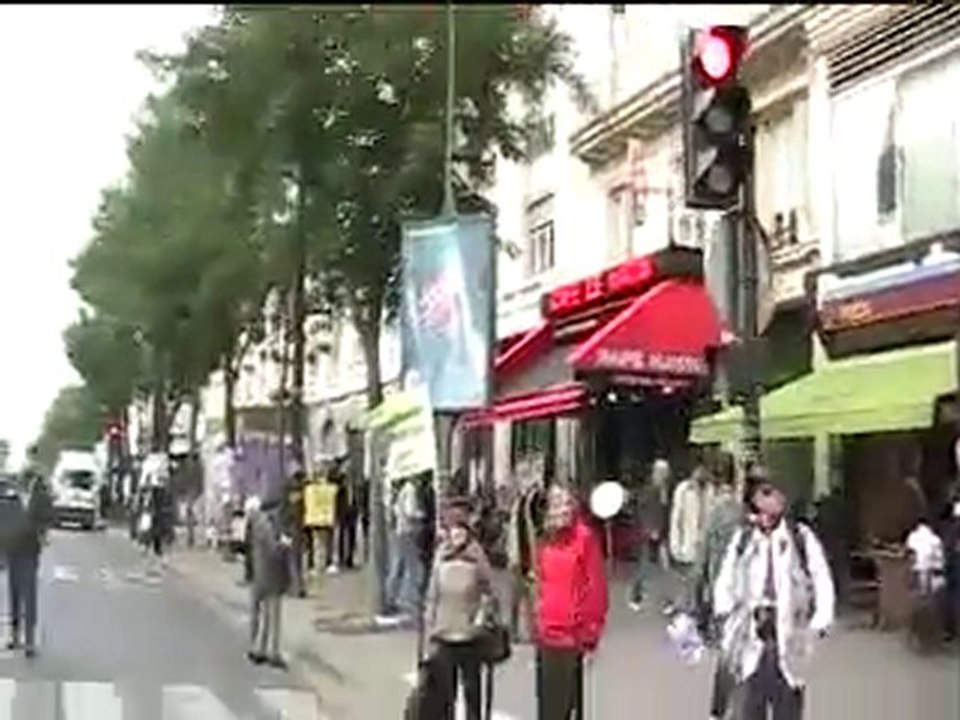 Retraites: Une vue incomplète sur manif 28/10/2010 PARIS