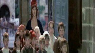Scène de la marseillaise pendant la messe - Chouans ! (1988)