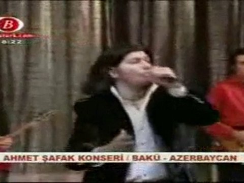 Ahmet Şafak - Yaşa Menim Halkım (Bakü Konseri)
