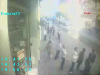 PATLAMA ANINDA ISTIKLAL CADDESI